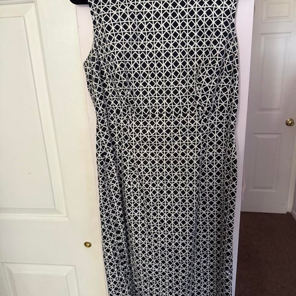 Talbots Womens Black White Geometric Diamond Midi Sheath Dress Size 10